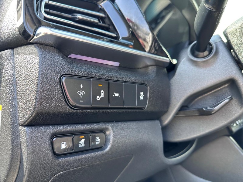 Kia Niro Plug-In Hybrid Vehicle Full-screen Gallery Image 29