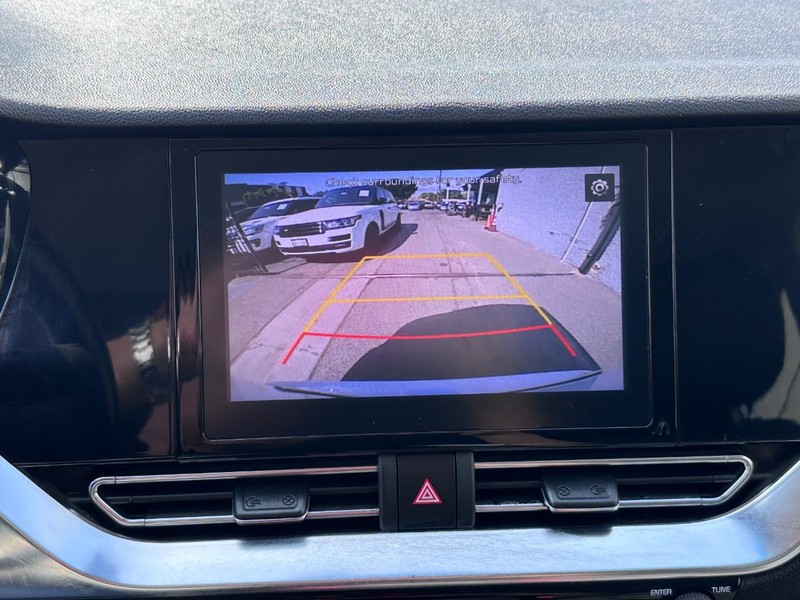 Kia Niro Plug-In Hybrid Vehicle Full-screen Gallery Image 32