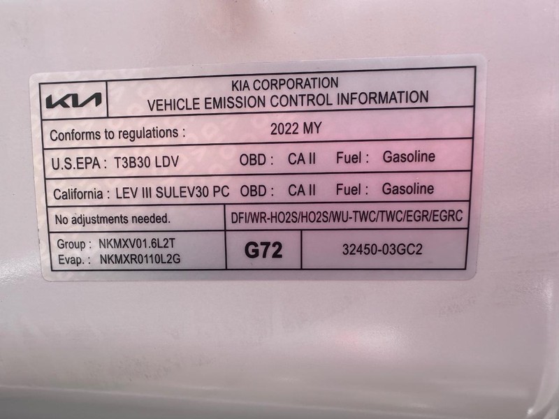 Kia Niro Plug-In Hybrid Vehicle Full-screen Gallery Image 35