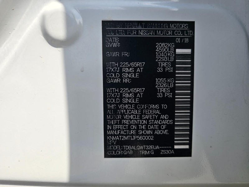 Nissan Rogue Vehicle Full-screen Gallery Image 35