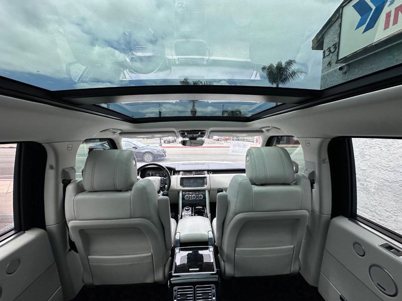 Land Rover Range Rover Vehicle Full-screen Gallery Image 20