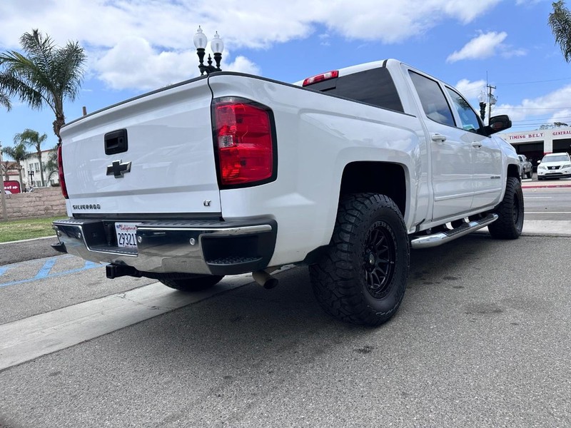 Chevrolet Silverado 1500 Vehicle Full-screen Gallery Image 5