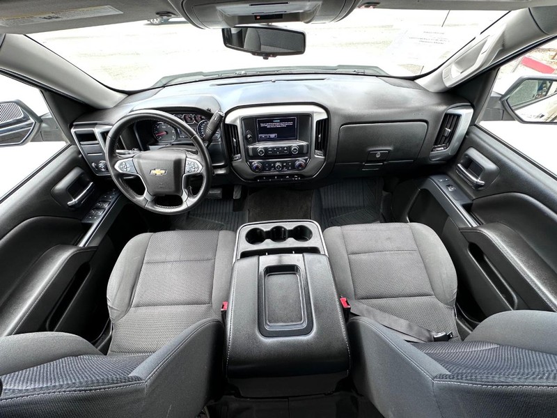 Chevrolet Silverado 1500 Vehicle Full-screen Gallery Image 16