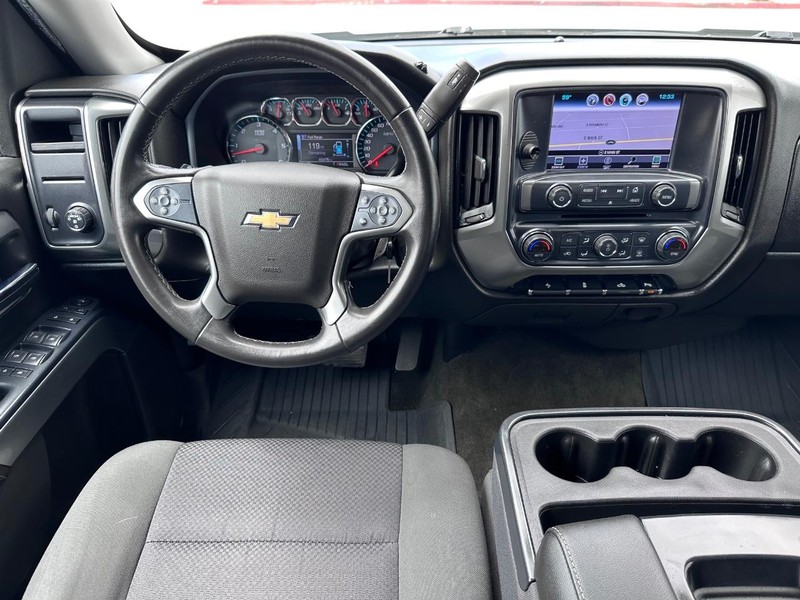 Chevrolet Silverado 1500 Vehicle Full-screen Gallery Image 19
