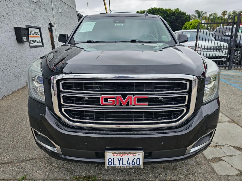 GMC Yukon XL Vehicle Full-screen Gallery Image 7