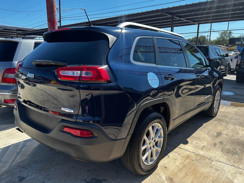 Jeep Cherokee Vehicle Full-screen Gallery Image 4