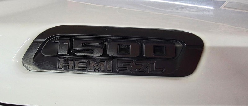 Ram 1500 Vehicle Full-screen Gallery Image 6