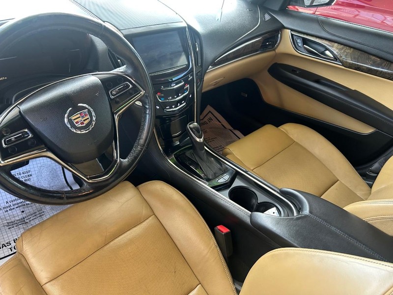 Cadillac ATS Vehicle Full-screen Gallery Image 4