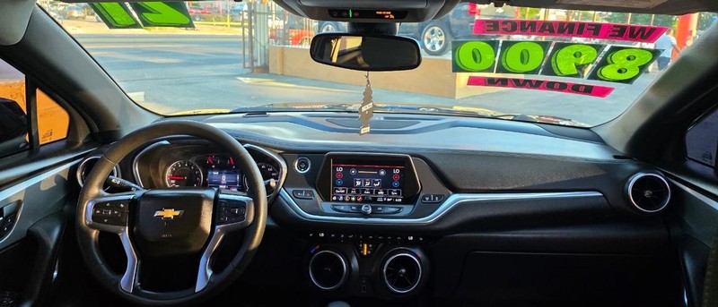Chevrolet Blazer Vehicle Full-screen Gallery Image 9