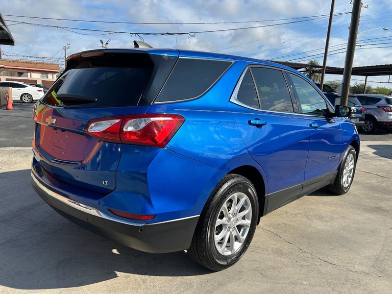 Chevrolet Equinox Vehicle Full-screen Gallery Image 3