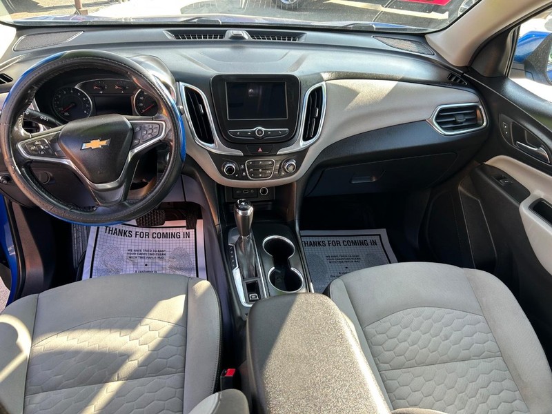 Chevrolet Equinox Vehicle Full-screen Gallery Image 7