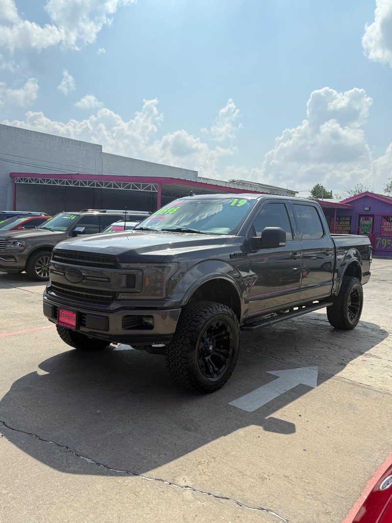 Ford F-150 Vehicle Full-screen Gallery Image 2