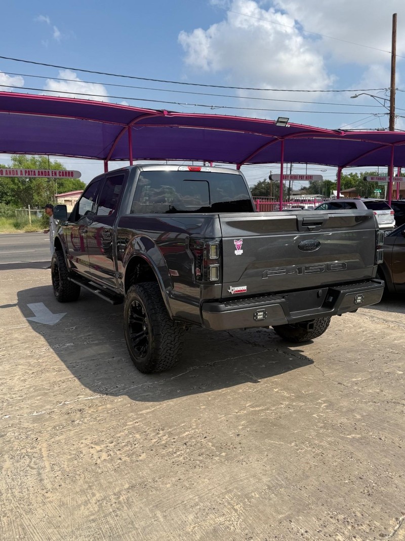 Ford F-150 Vehicle Full-screen Gallery Image 3