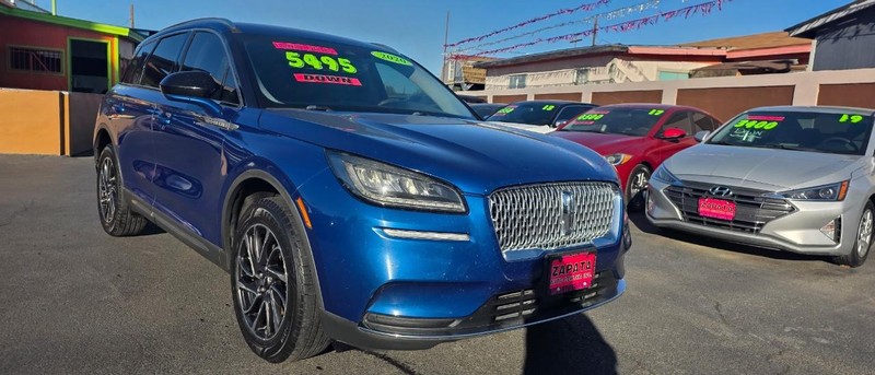 Lincoln Corsair Vehicle Full-screen Gallery Image 2