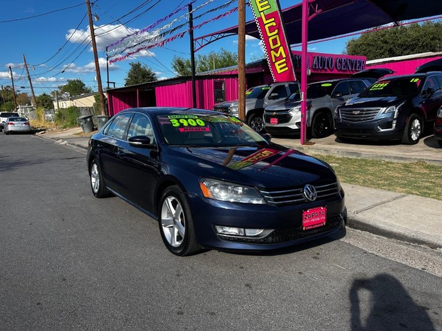 Volkswagen Passat 1.8T S - Laredo TX