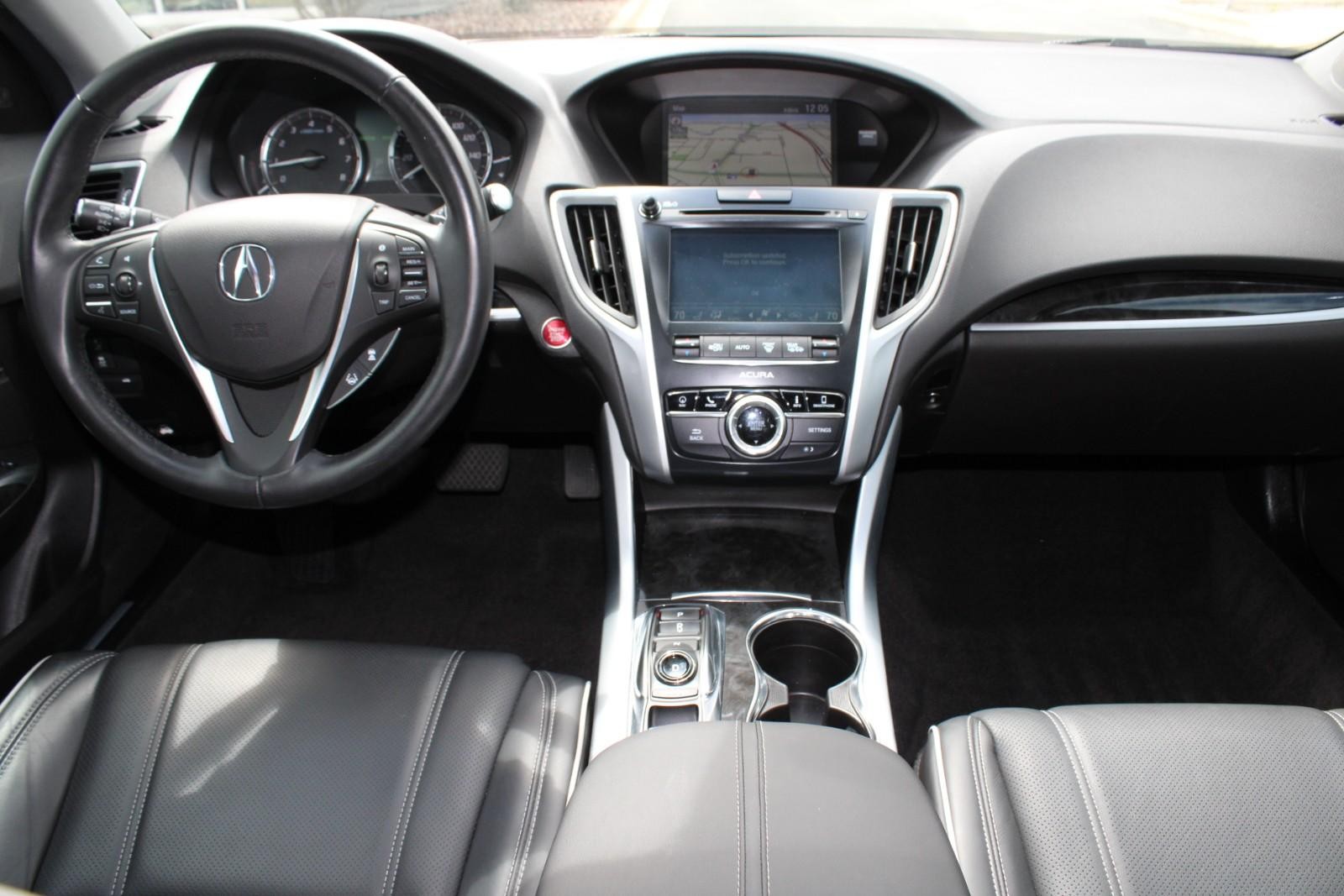 Acura TLX Vehicle Image 11