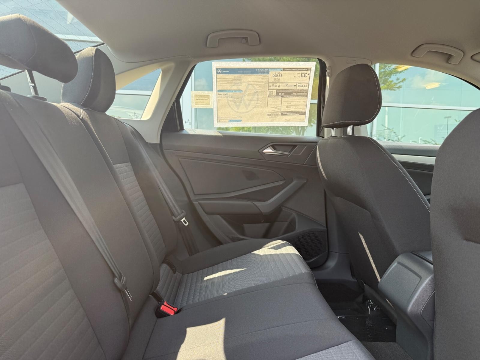 Volkswagen Jetta Vehicle Image 05