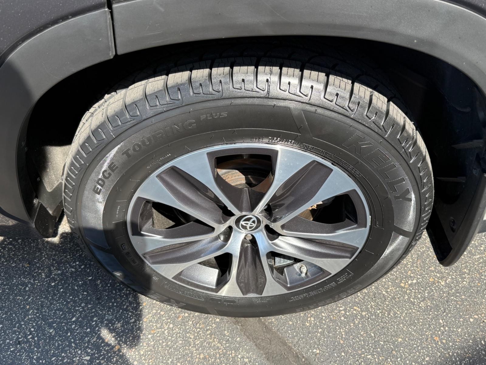 Toyota Highlander Vehicle Image 07