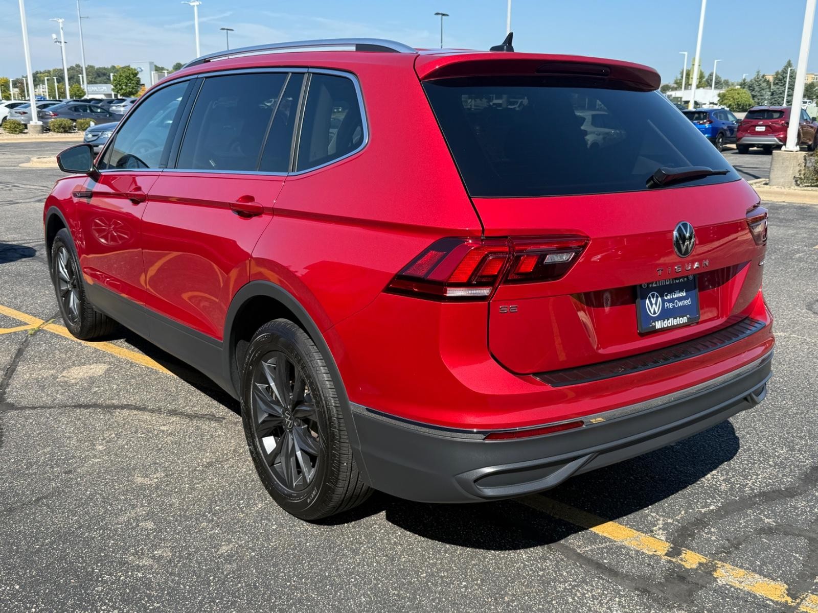 Volkswagen Tiguan Vehicle Image 06