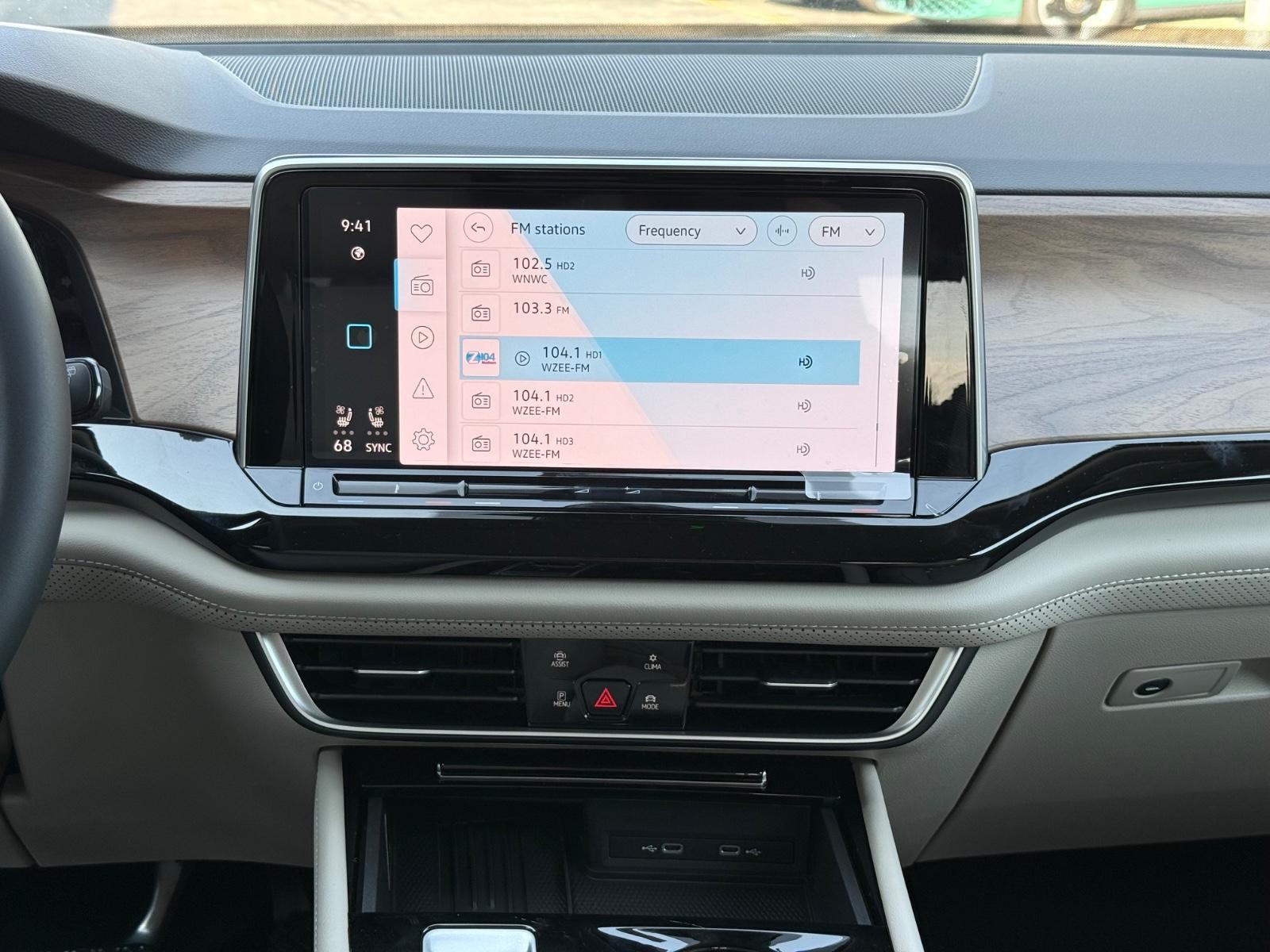 Volkswagen Atlas Vehicle Image 08