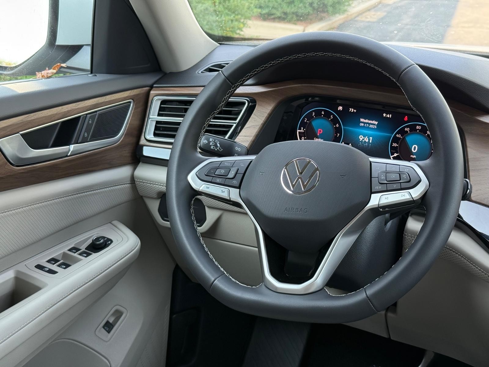 Volkswagen Atlas Vehicle Image 10