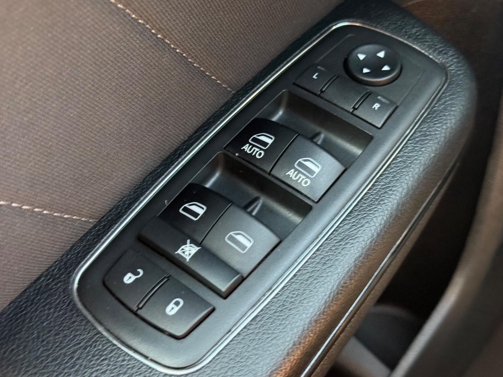 Dodge Charger Vehicle Image 20