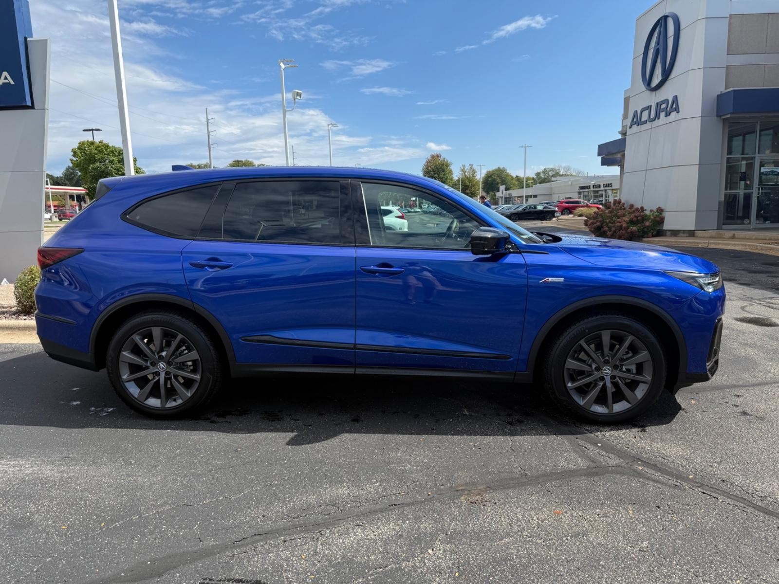 Acura MDX Vehicle Image 02