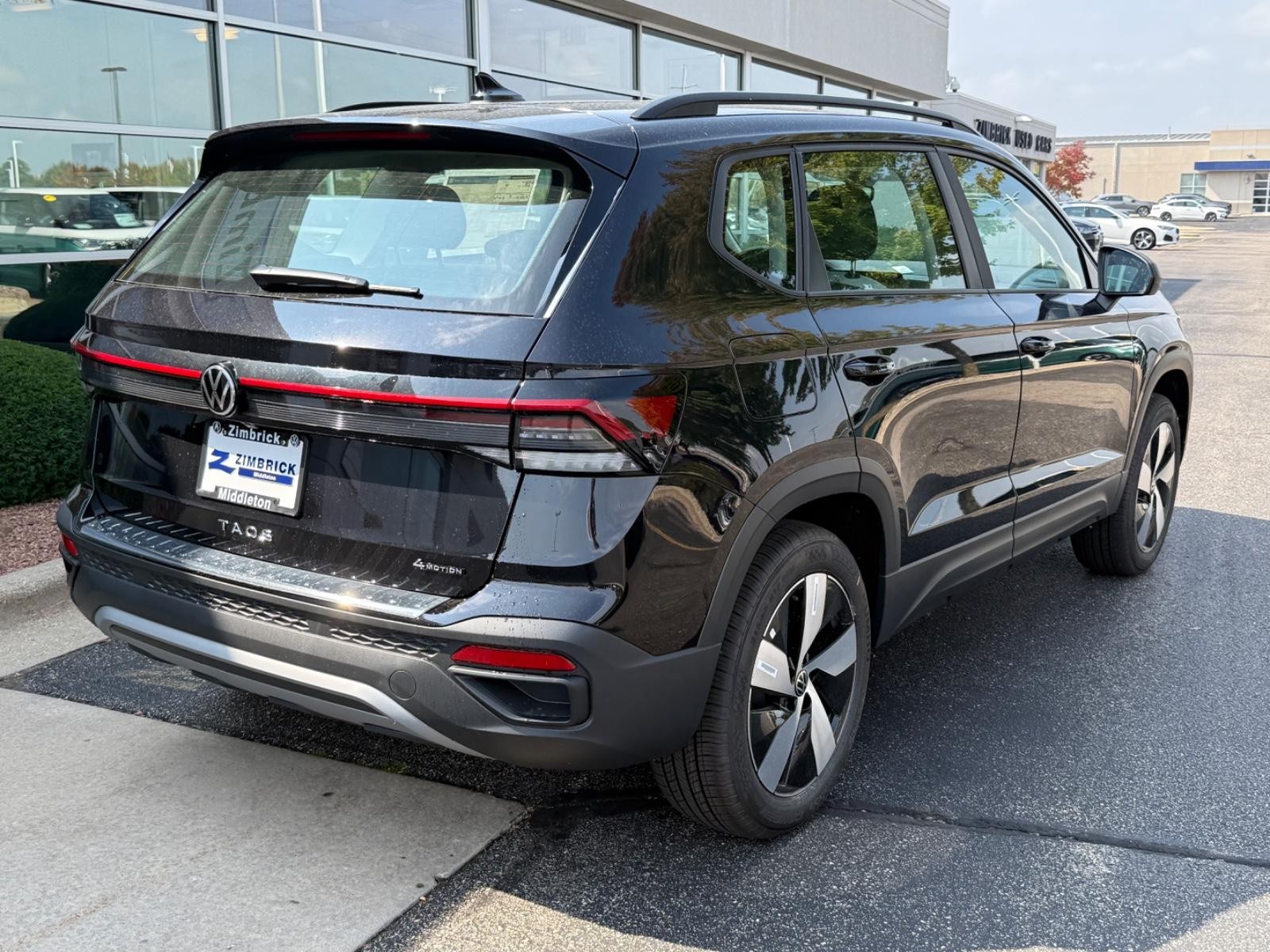 Volkswagen Taos Vehicle Image 03