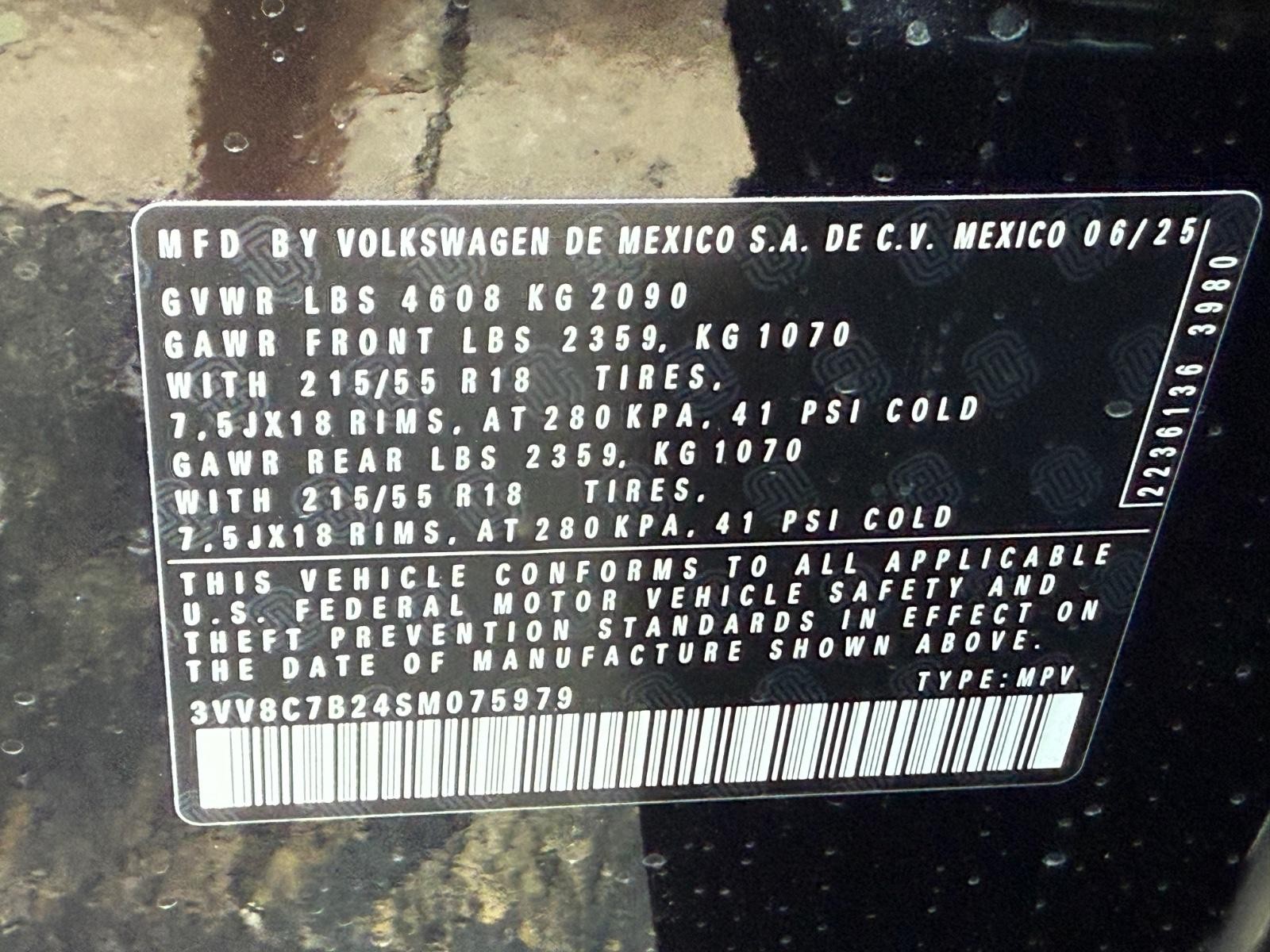 Volkswagen Taos Vehicle Image 17