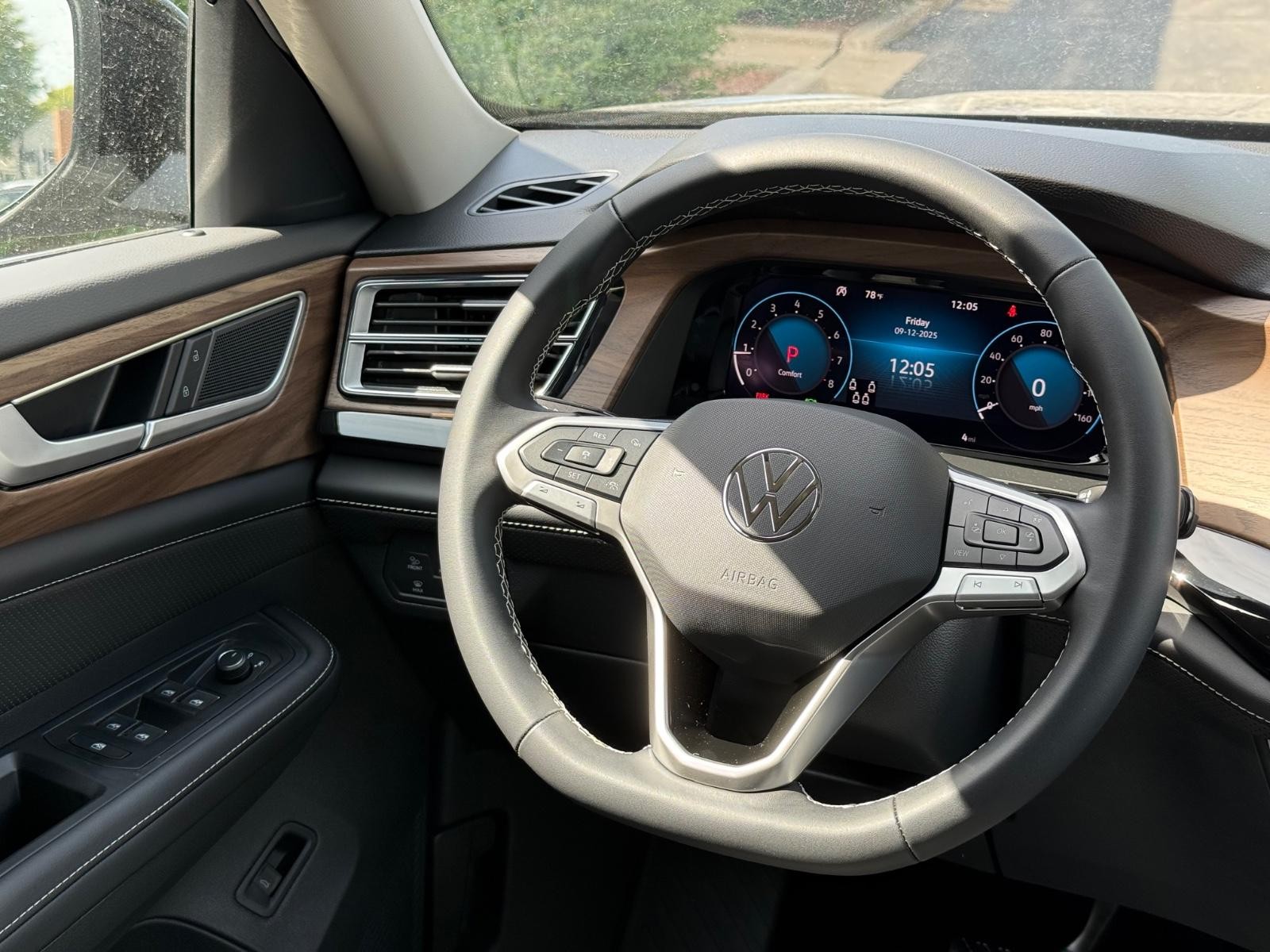 Volkswagen Atlas Vehicle Image 10