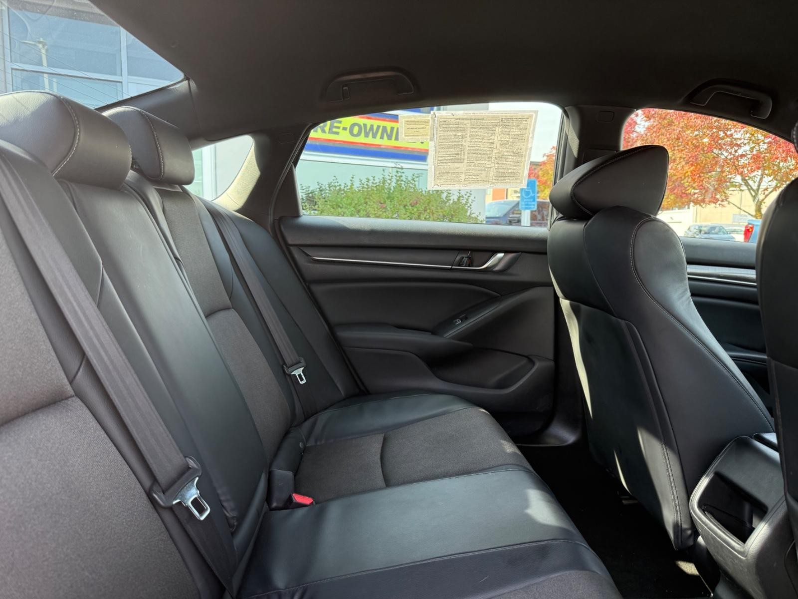 Honda Accord Sedan Vehicle Image 09