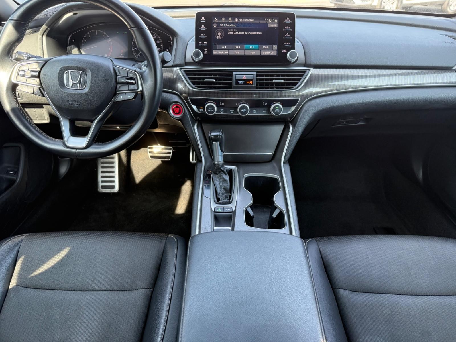 Honda Accord Sedan Vehicle Image 10