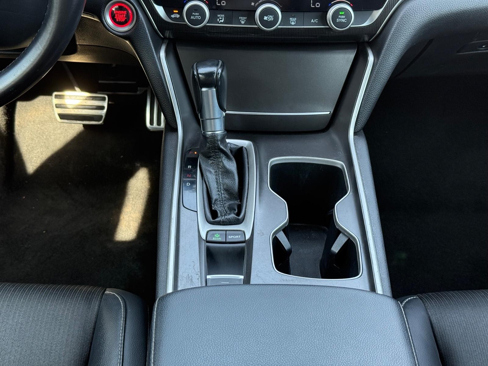 Honda Accord Sedan Vehicle Image 12