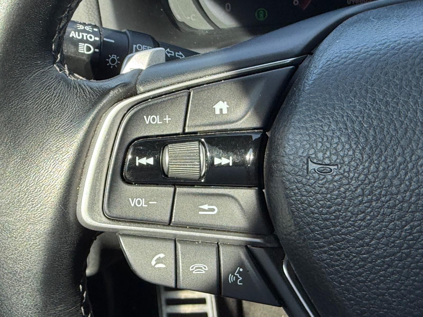 Honda Accord Sedan Vehicle Image 15