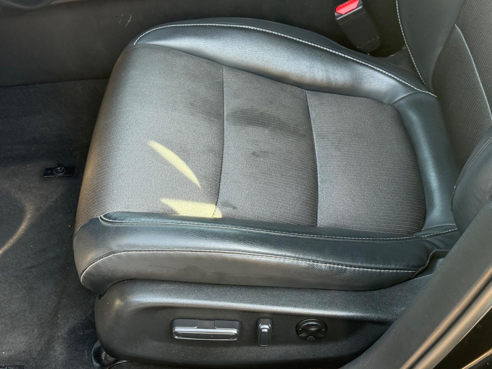 Honda Accord Sedan Vehicle Image 20