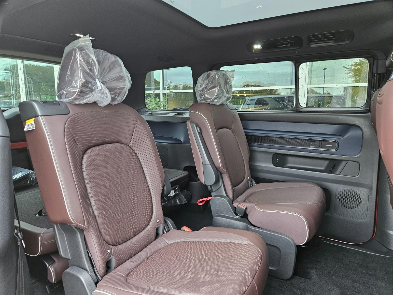 Volkswagen ID. Buzz Vehicle Image 05