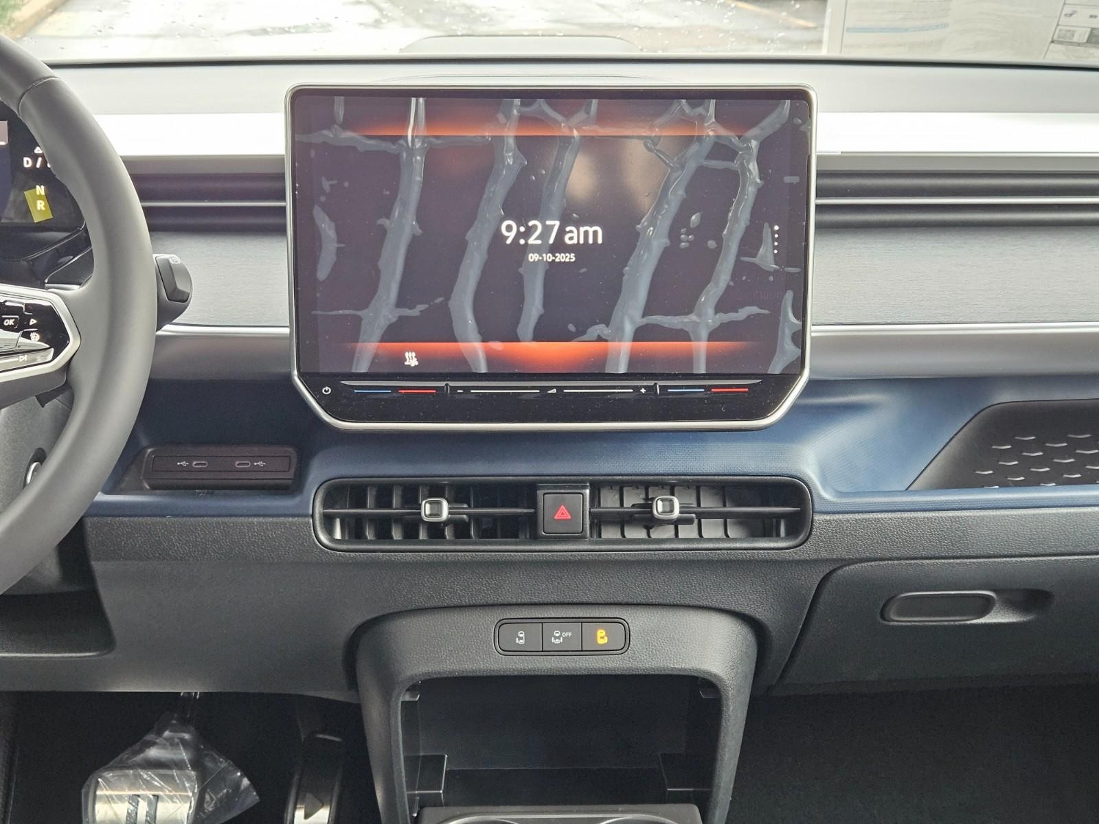 Volkswagen ID. Buzz Vehicle Image 07