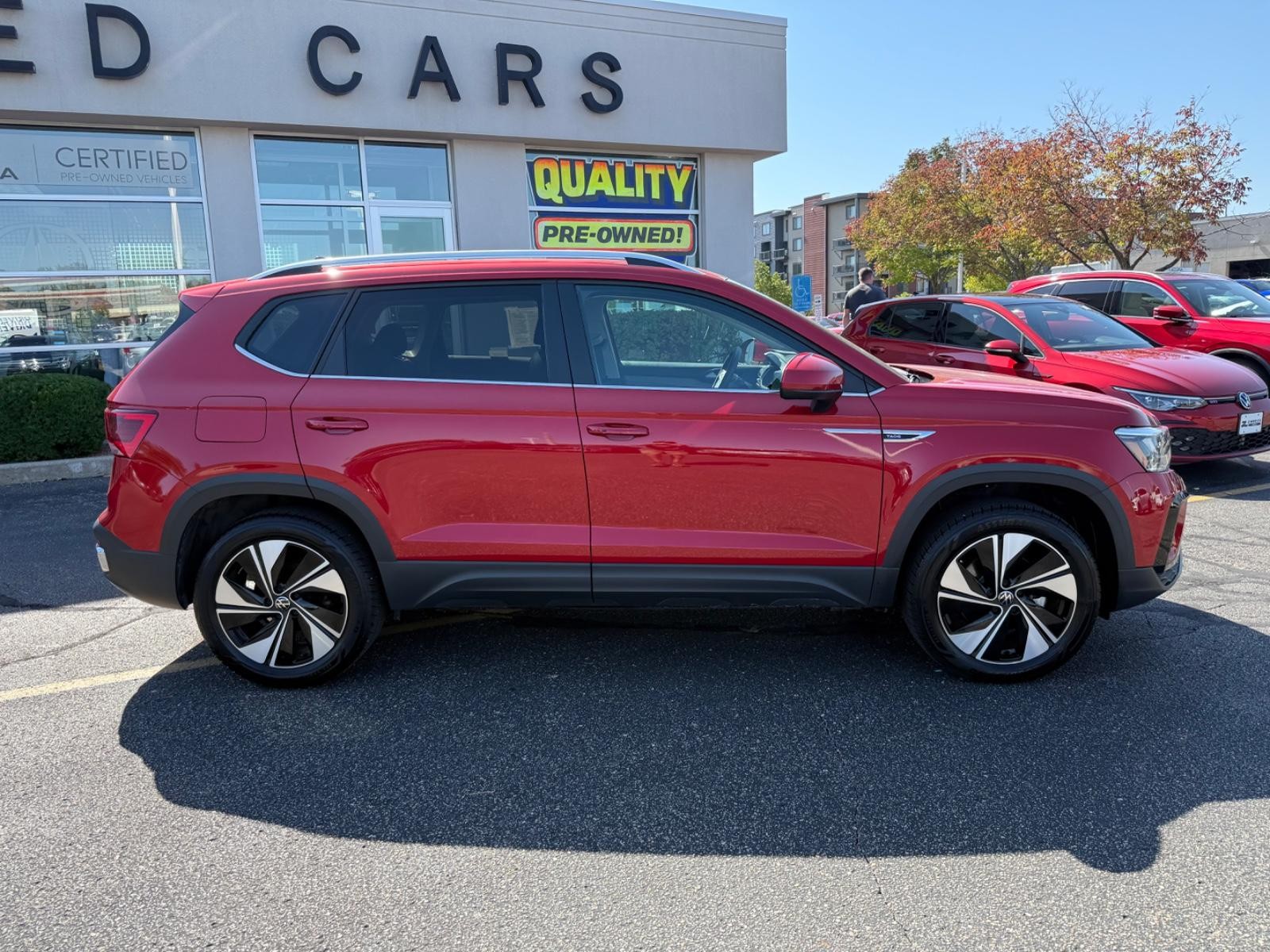 Volkswagen Taos Vehicle Image 02