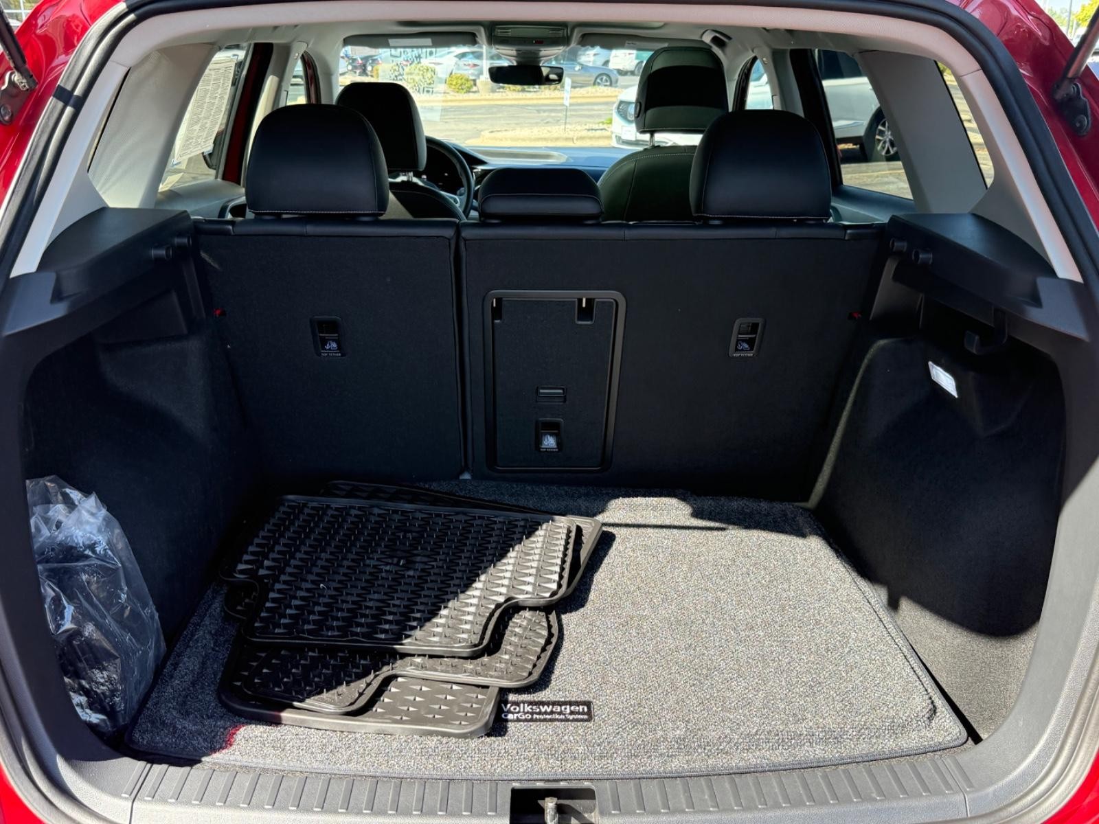 Volkswagen Taos Vehicle Image 05