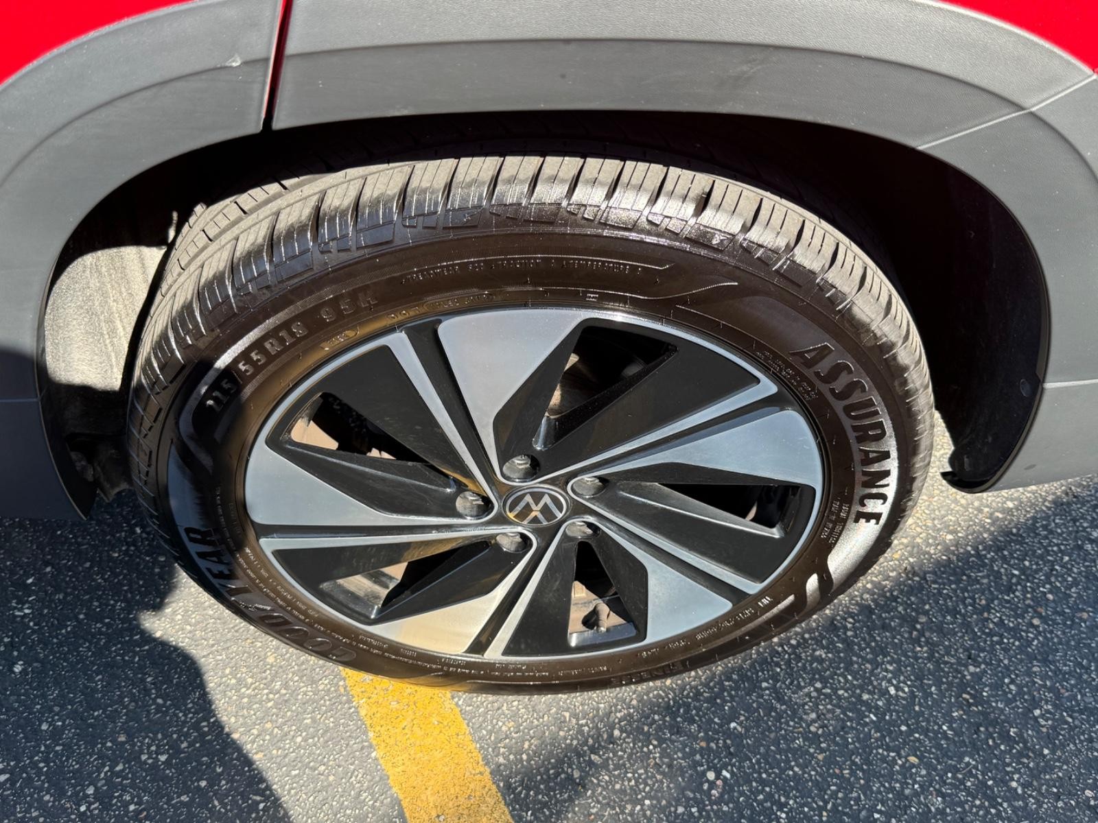 Volkswagen Taos Vehicle Image 07