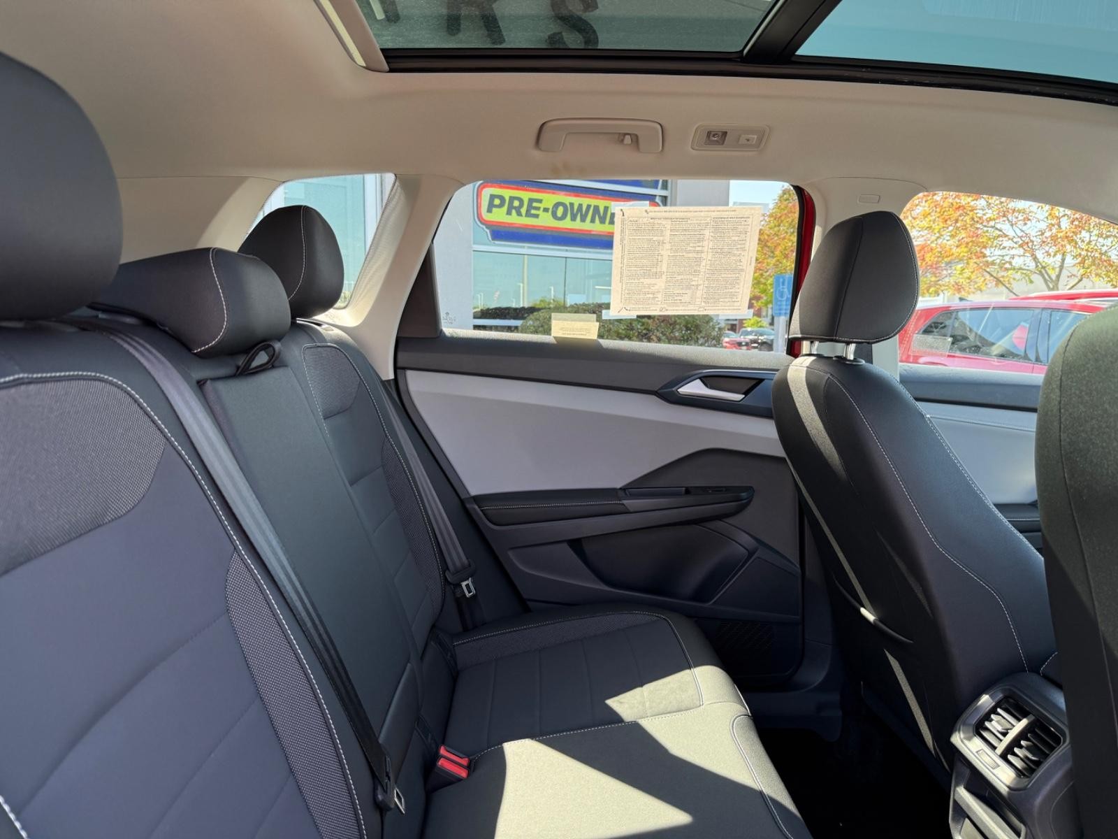 Volkswagen Taos Vehicle Image 10