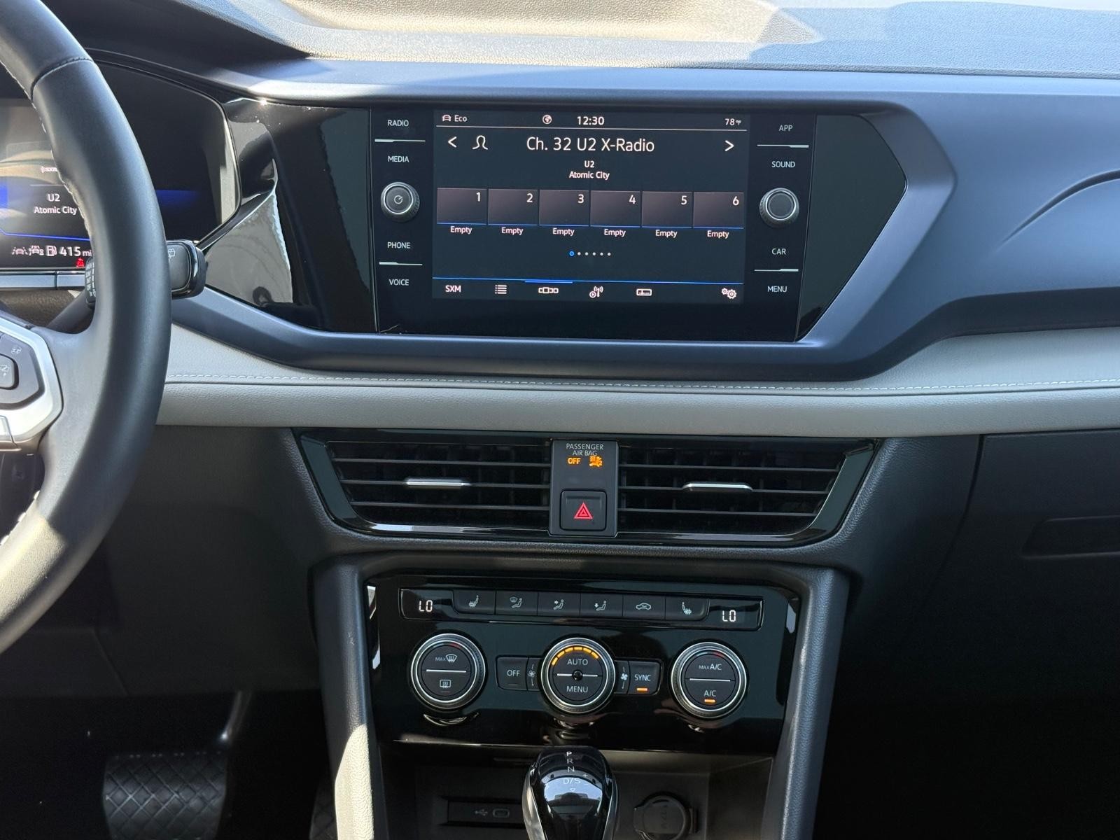 Volkswagen Taos Vehicle Image 12