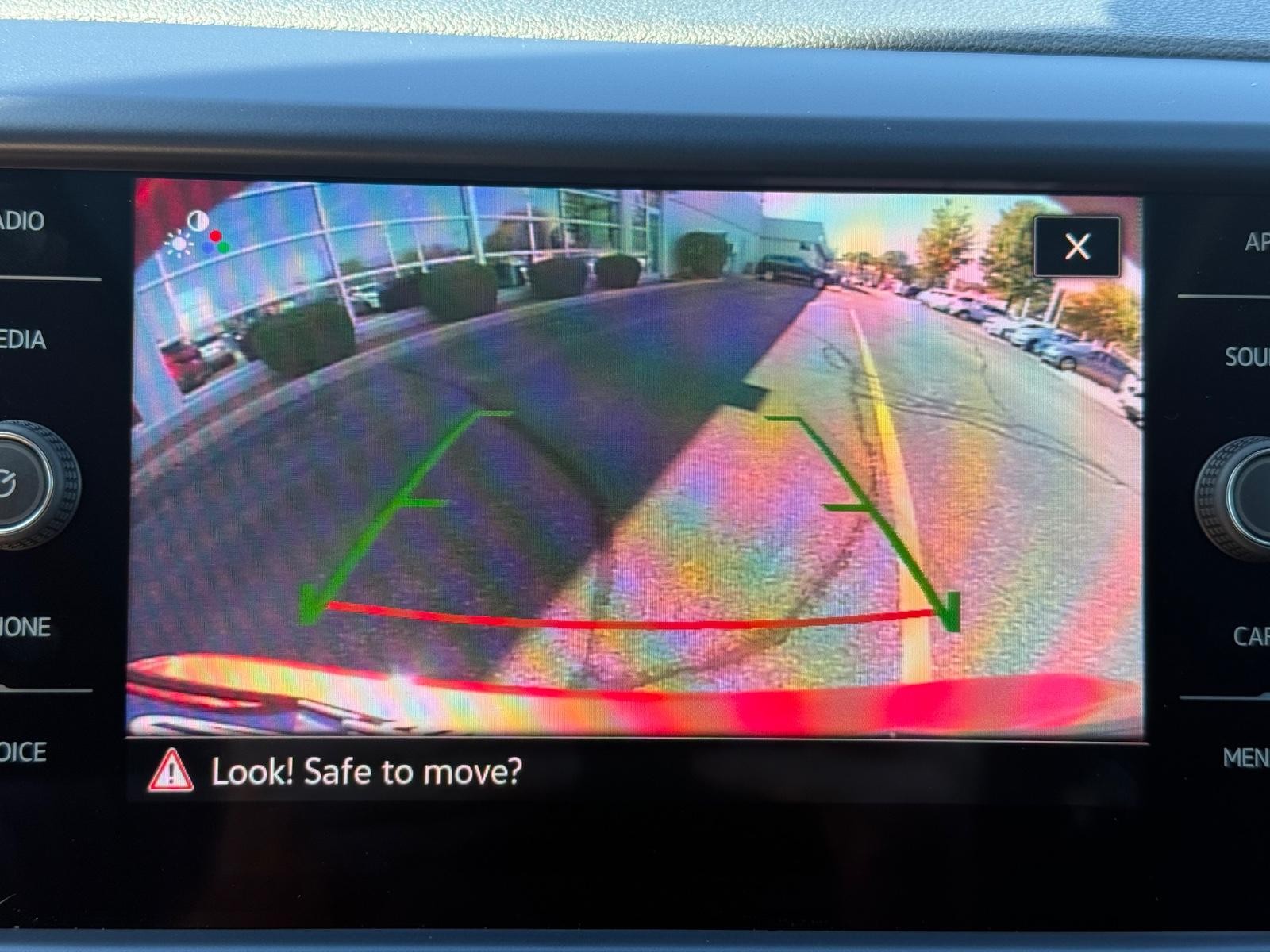 Volkswagen Taos Vehicle Image 19