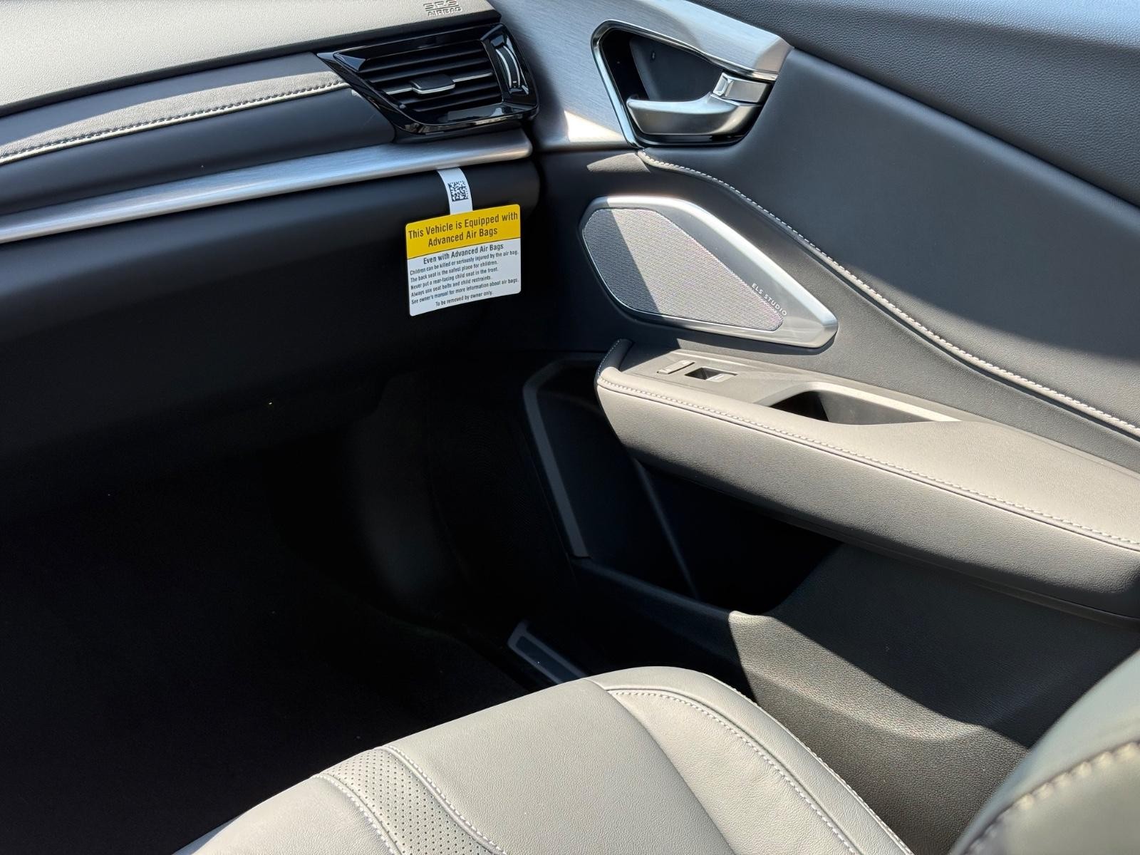 Acura RDX Vehicle Image 10