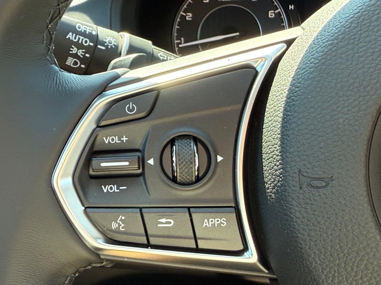 Acura RDX Vehicle Image 11