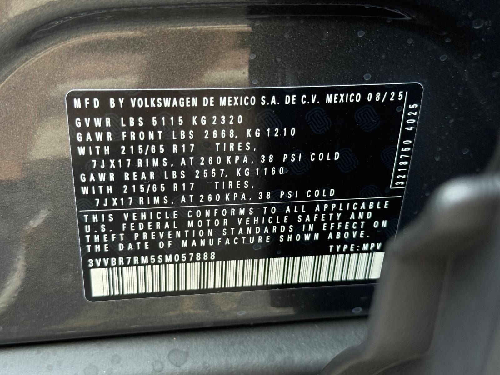 Volkswagen Tiguan Vehicle Image 18