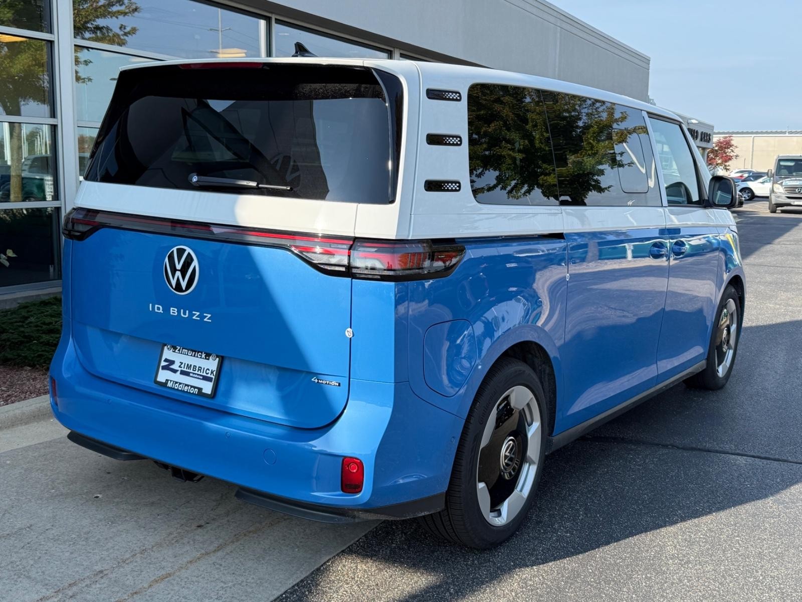 Volkswagen ID. Buzz Vehicle Image 03