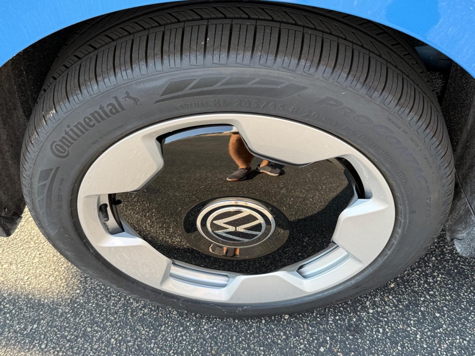 Volkswagen ID. Buzz Vehicle Image 04