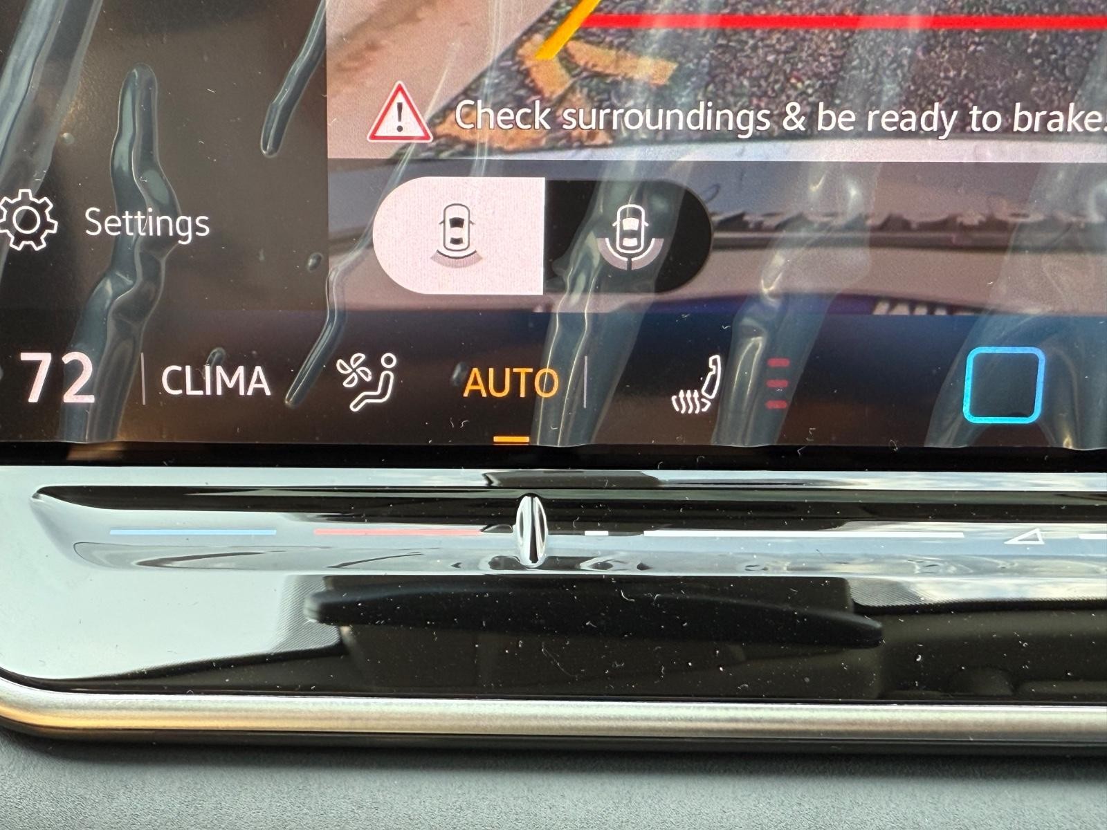 Volkswagen Tiguan Vehicle Image 15