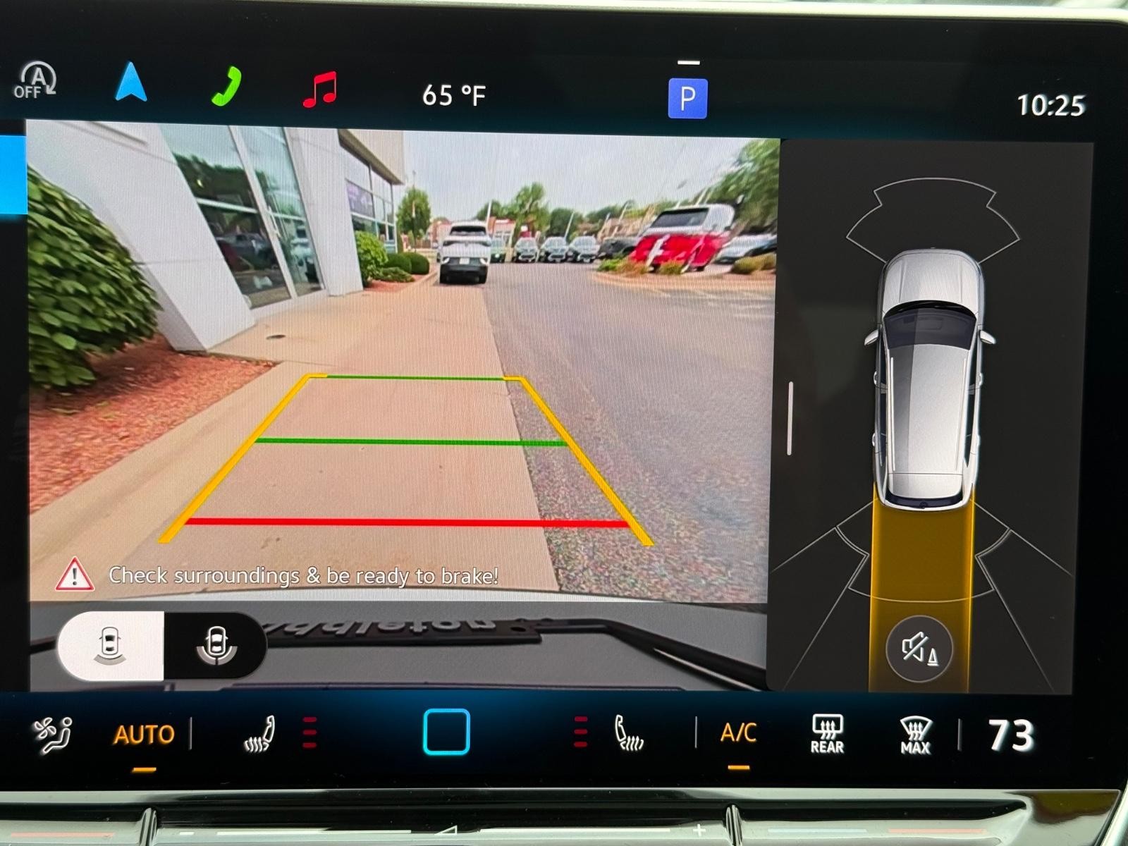 Volkswagen Tiguan Vehicle Image 13